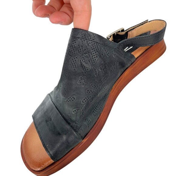 Miz Mooz Guava Black Leather Sandals Size 39 EU 9 US - Picture 8 of 12